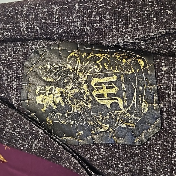 Merino Wool Crest Jacket - Picture 4 of 8